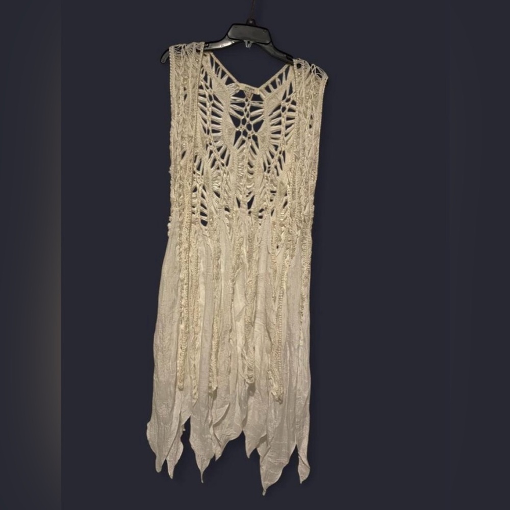 Umgee Cream Crochet Top